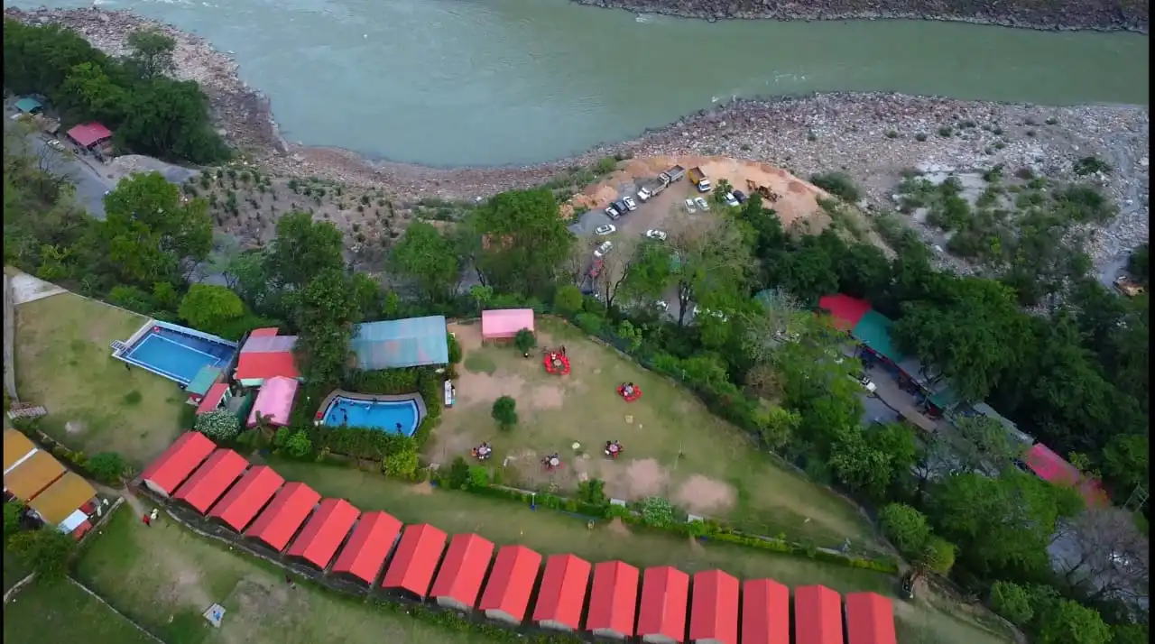 ganga-beach-luxury-camps-in-rishikesh