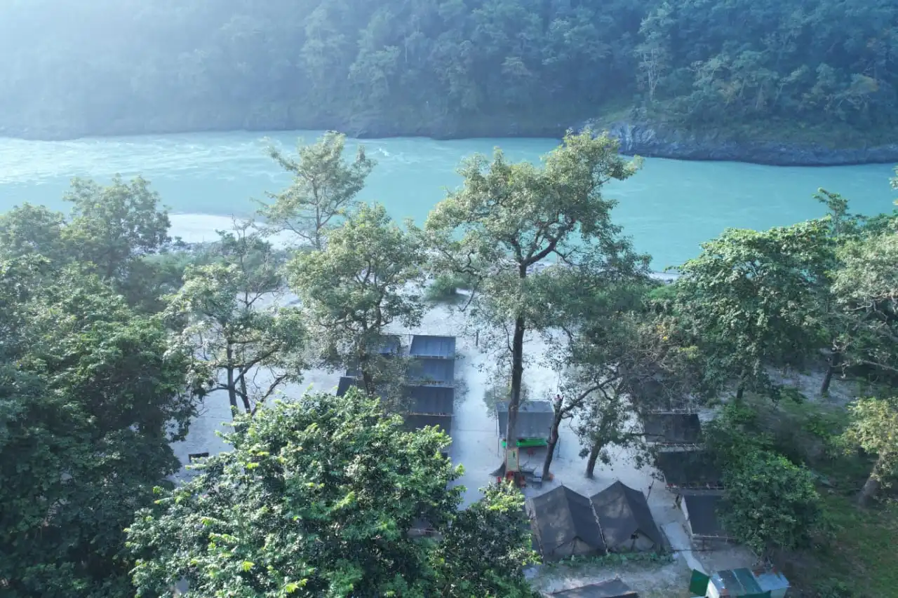 ganga-river-view-luxury-camp-in-rishikesh